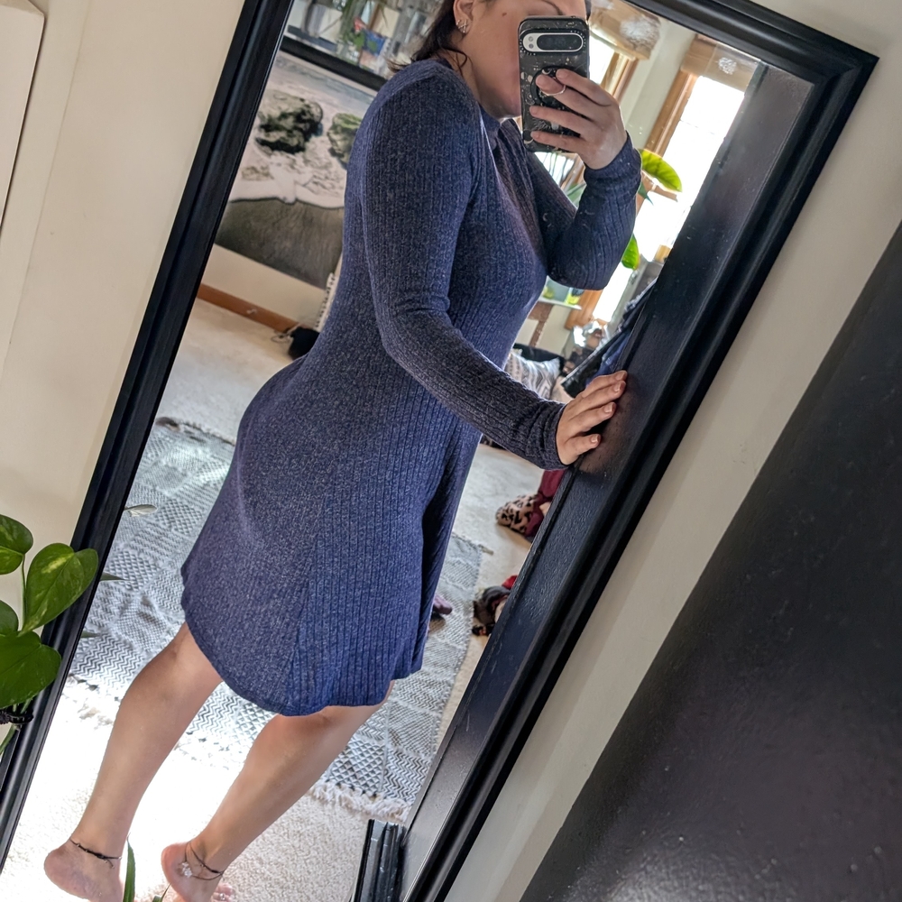 Old Navy Long Sleeve Navy Dress - Picture 8 of 8